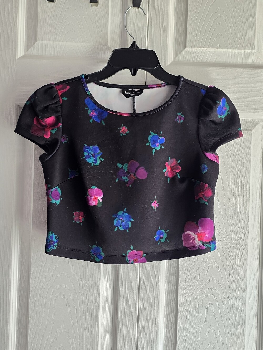 bebe Black Floral Crop Top Size XS